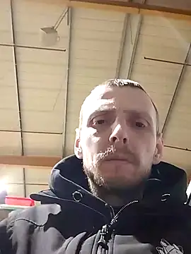 CrookedBunk3527 online show from March 3, 6:52 am