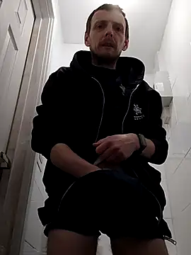 CrookedBunk3527 online show from April 14, 4:51 am