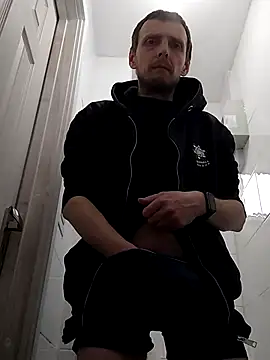 CrookedBunk3527 online show from April 14, 4:57 pm