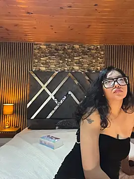 Snapshot of Amy_channel chatting on May 7, 1:05 pm Amy channel online show from May 7, 1:05 pm