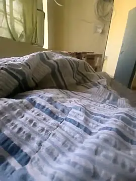 Snapshot of Alexbhuriya420 chatting on February 13, 7:37 am Alexbhuriya420 online show from February 13, 7:37 am