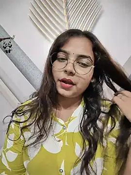 Snapshot of Himani_0122 chatting on July 9, 9:57 am Himani 0122 online show from July 9, 9:57 am