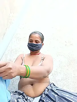 Shreya pandit online show from February 10, 11:03 am