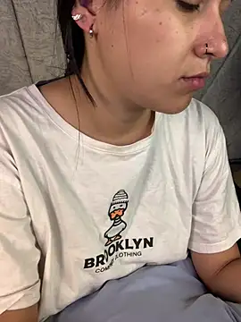 Val12777 online show from April 8, 12:05 pm