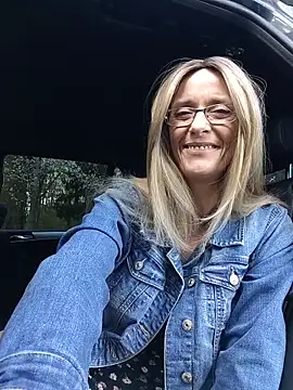 Sacha Scorp online show from March 26, 2:00 pm