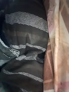 Snapshot of tamilsaisree chatting on April 25, 2:14 pm tamilsaisree online show from April 25, 2:14 pm