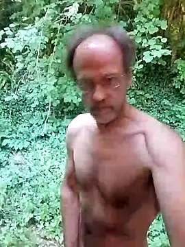 Snapshot of Quebec46 chatting on June 19, 6:18 am Quebec46 online show from June 19, 6:18 am