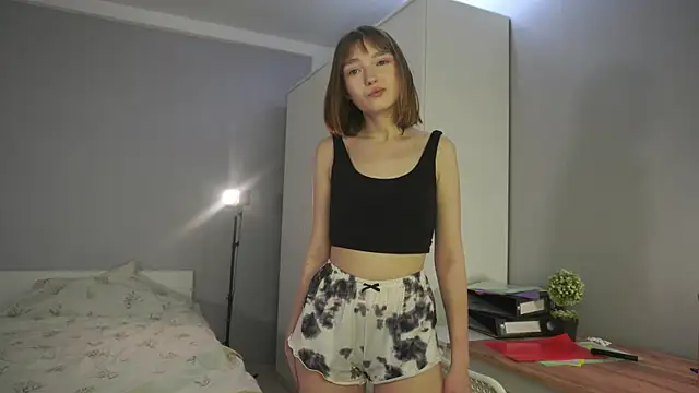 Snapshot of Leyla_crsh chatting on May 28, 5:16 am Leyla crsh online show from May 28, 5:16 am