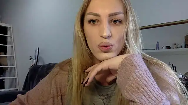 Snapshot of Mileriya chatting on January 9, 1:47 pm Mileriya online show from January 9, 1:47 pm