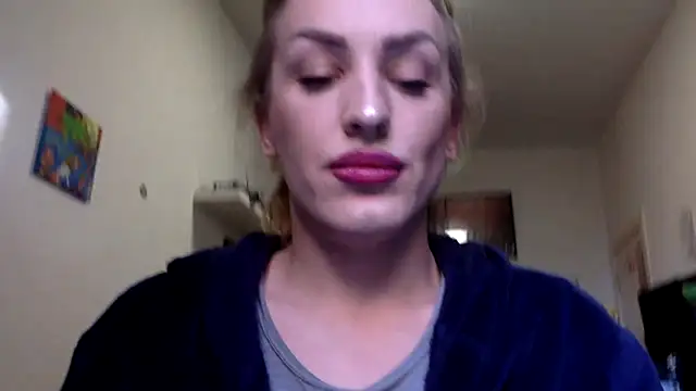 Snapshot of Mileriya chatting on February 19, 2:13 pm Mileriya online show from February 19, 2:13 pm