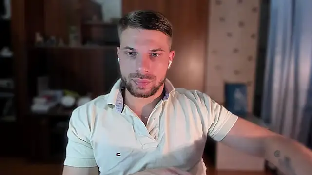 Snapshot of Tony_Wolf chatting on June 15, 10:45 pm Tony Wolf online show from June 15, 10:45 pm