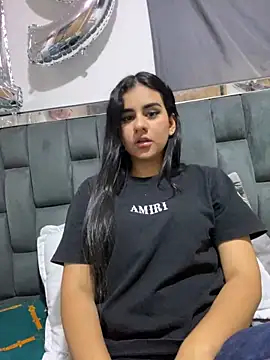 Snapshot of GabyFosterr14 chatting on December 23, 4:32 am GabyFosterr14 online show from December 23, 4:32 am