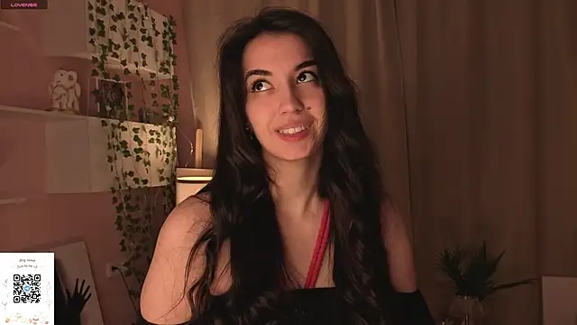 EmmyNoel online show from March 12, 7:09 pm