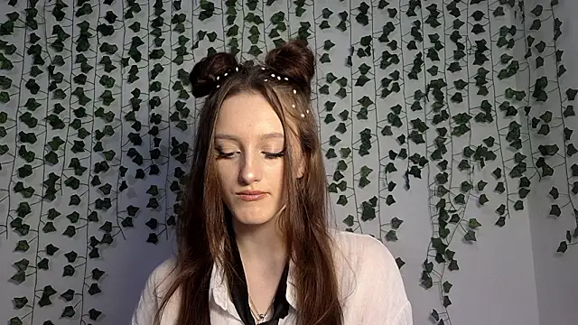 LisaBoddy online show from February 10, 12:31 pm