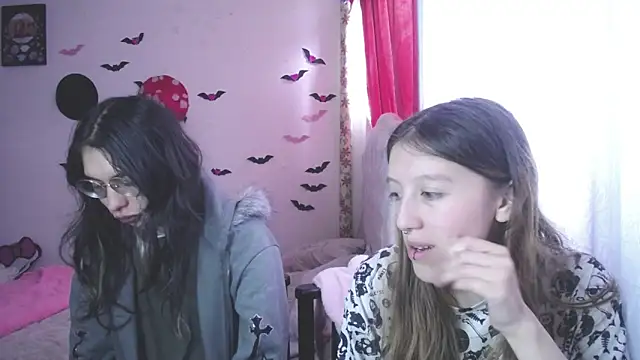 Briar y Blair online show from March 23, 3:49 pm