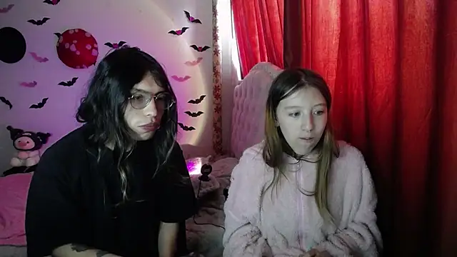 Briar y Blair online show from April 16, 3:02 pm