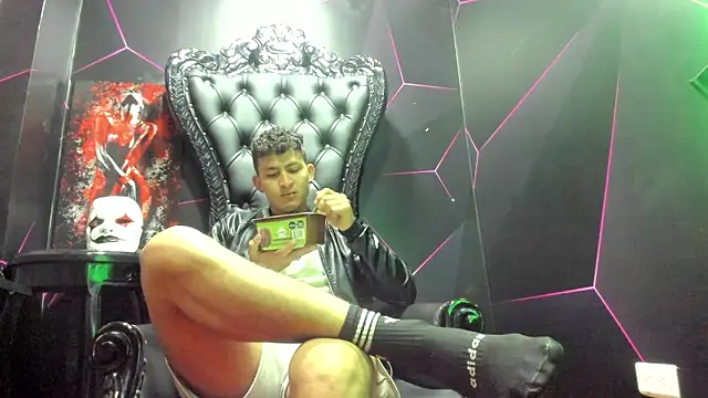 Ethan Waalker online show from January 17, 4:17 am