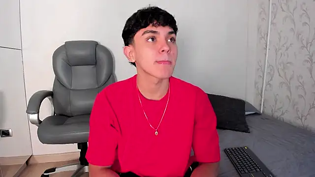  TaylorBlack online show from March 20, 11:37 am