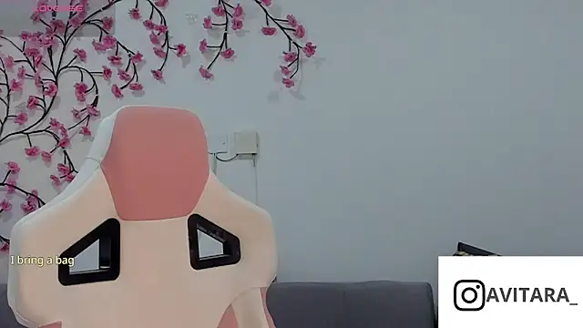 Snapshot of vanesita_ chatting on July 20, 7:27 pm vanesita online show from July 20, 7:27 pm