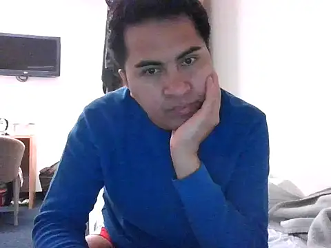Snapshot of sweetpinoy2027 chatting on April 23, 6:32 pm sweetpinoy2027 online show from April 23, 6:32 pm