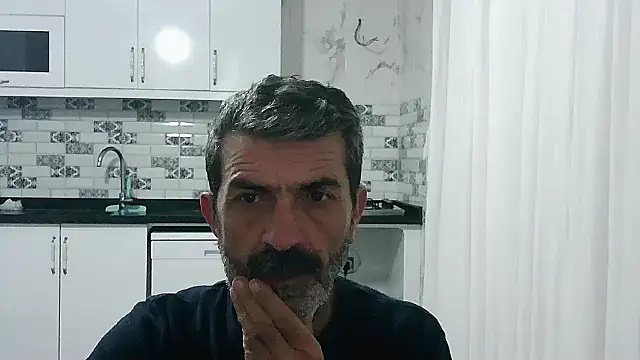 Snapshot of kobra21turki chatting on April 22, 9:16 pm kobra21turki online show from April 22, 9:16 pm