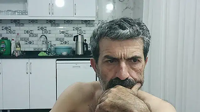 Snapshot of kobra21turki chatting on May 23, 10:03 pm kobra21turki online show from May 23, 10:03 pm