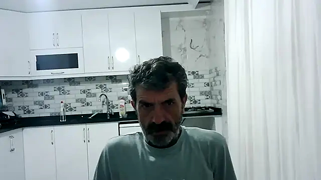 Snapshot of kobra21turki chatting on May 29, 10:30 pm kobra21turki online show from May 29, 10:30 pm