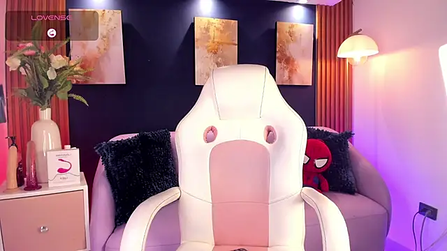 Snapshot of Owen_JP chatting on July 20, 10:39 am Owen JP online show from July 20, 10:39 am