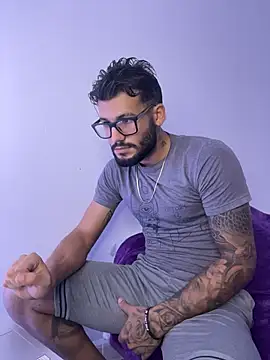 thedragonboyxxx online show from December 18, 3:56 am