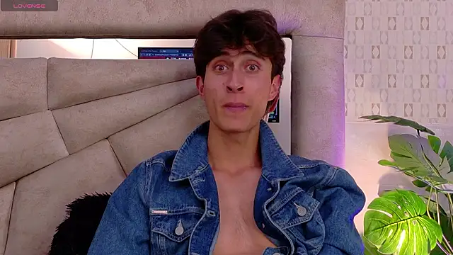 Ithan Skin online show from March 5, 6:48 pm