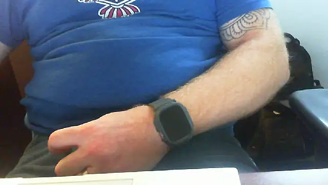 Snapshot of Ginger_Daddy chatting on January 6, 5:38 pm Ginger Daddy online show from January 6, 5:38 pm