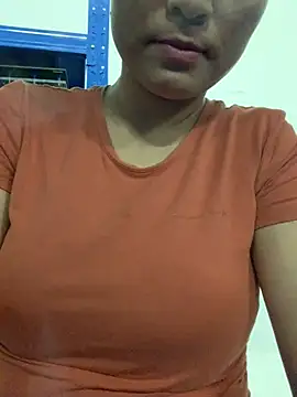 Snapshot of Girl_sexyy1 chatting on July 10, 11:13 am Girl sexyy1 online show from July 10, 11:13 am