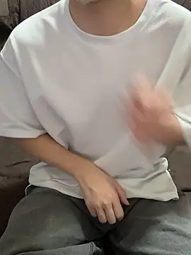 Snapshot of tubasa1216 chatting on February 1, 11:53 am tubasa1216 online show from February 1, 11:53 am