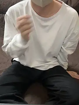 Snapshot of tubasa1216 chatting on March 9, 12:09 pm tubasa1216 online show from March 9, 12:09 pm