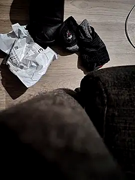 joaquinvaladez online show from February 18, 6:42 am