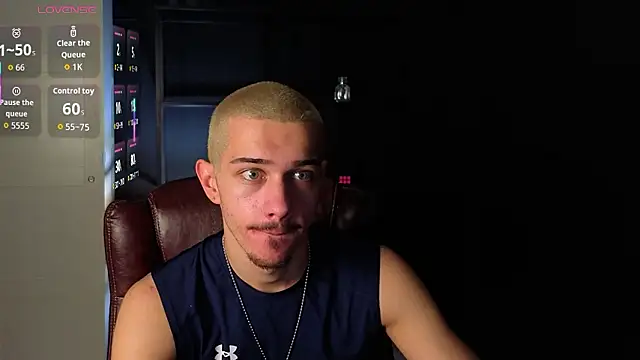 KaydenDrew online show from March 28, 5:40 am