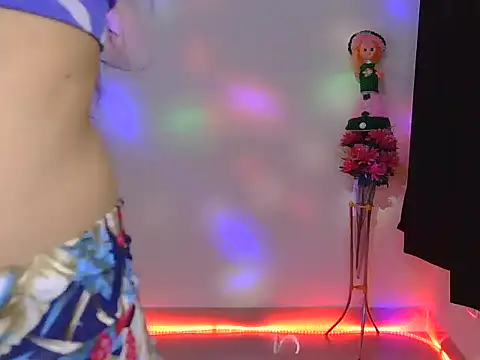 Snapshot of miss_ragni chatting on April 17, 2:53 pm miss ragni online show from April 17, 2:53 pm