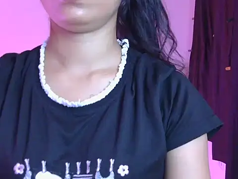 Snapshot of miss_ragni chatting on May 2, 3:06 pm miss ragni online show from May 2, 3:06 pm