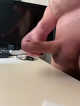 Snapshot of Farock11 chatting on February 11, 1:05 pm Farock11 online show from February 11, 1:05 pm