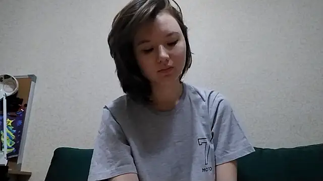 Snapshot of VelmaMaasch chatting on February 2, 5:17 am VelmaMaasch online show from February 2, 5:17 am