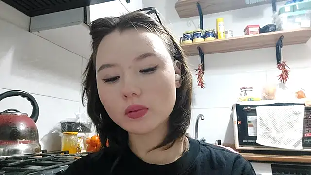 Snapshot of VelmaMaasch chatting on February 10, 1:59 pm VelmaMaasch online show from February 10, 1:59 pm