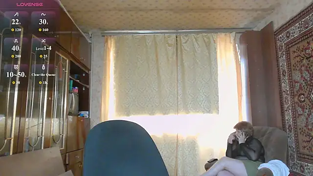 Snapshot of Casey_peach chatting on May 3, 11:27 am Casey peach online show from May 3, 11:27 am