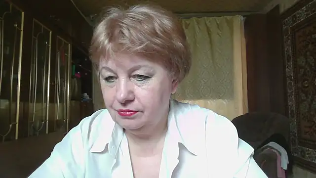 Snapshot of Casey_peach chatting on May 19, 4:41 am Casey peach online show from May 19, 4:41 am