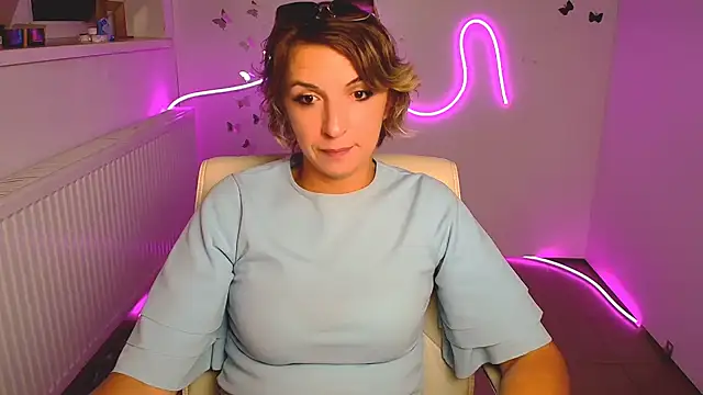 Snapshot of Lana_Foxyy chatting on July 25, 12:03 pm Lana Foxyy online show from July 25, 12:03 pm