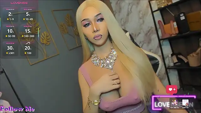 CelinaWintour online show from March 1, 5:15 pm