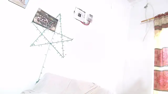 litte ebonyx online show from February 14, 9:44 pm