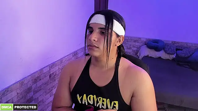 Snapshot of latinboyfit chatting on July 16, 5:13 am latinboyfit online show from July 16, 5:13 am
