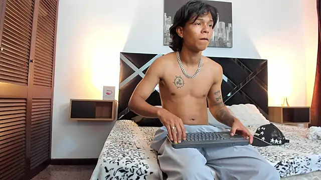 AndyKings 1 online show from April 7, 3:18 am