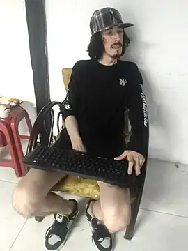 sk8-boy online show from February 20, 12:49 pm