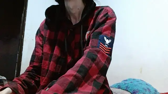 Snapshot of sk8-boy chatting on July 19, 3:38 pm sk8-boy online show from July 19, 3:38 pm